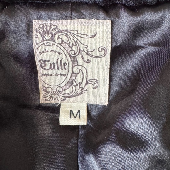 Black Faux Fur Vest Womens Luxe Glam Sleeveless Jacket Soft Plush Chic Layering - Picture 2 of 7